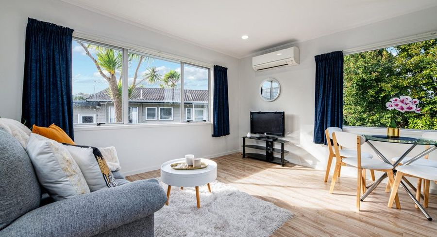 at 2/50 Makora Road, Massey, Auckland