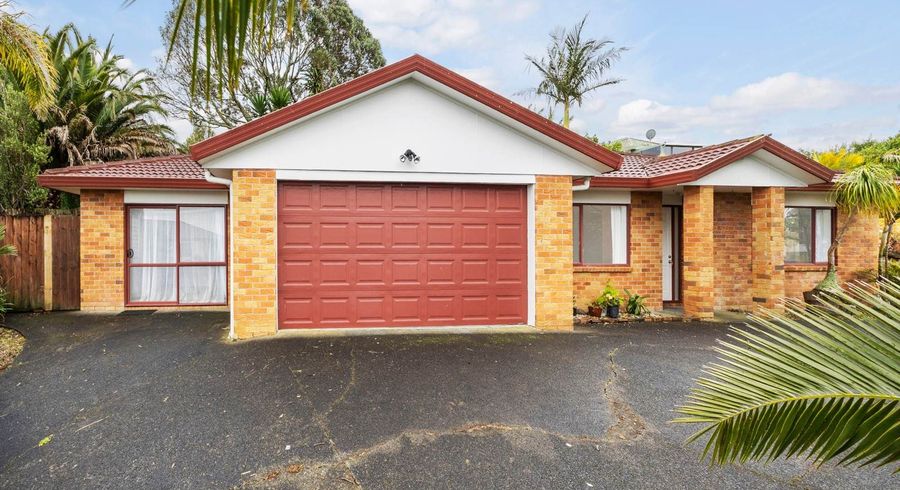  at 11 San Carlo Court, Henderson, Waitakere City, Auckland
