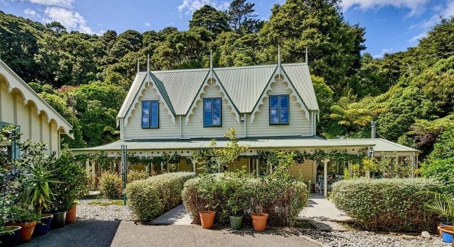  at 15 Whiorau Grove, Lowry Bay, Lower Hutt, Wellington