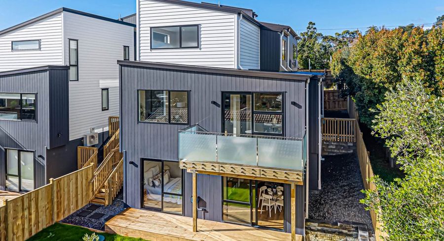  at 51D Browns Bay Road, Browns Bay, North Shore City, Auckland