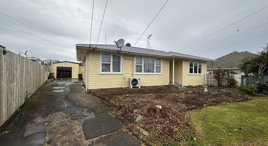  at 98 Fisher Crescent, Otara, Auckland