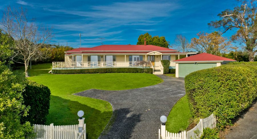  at 19 Kimberly Grove, Greenhithe, Auckland