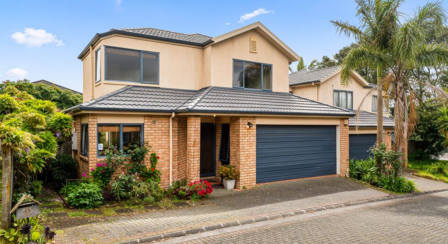  at 45A Redoubt Road, Goodwood Heights, Manukau City, Auckland