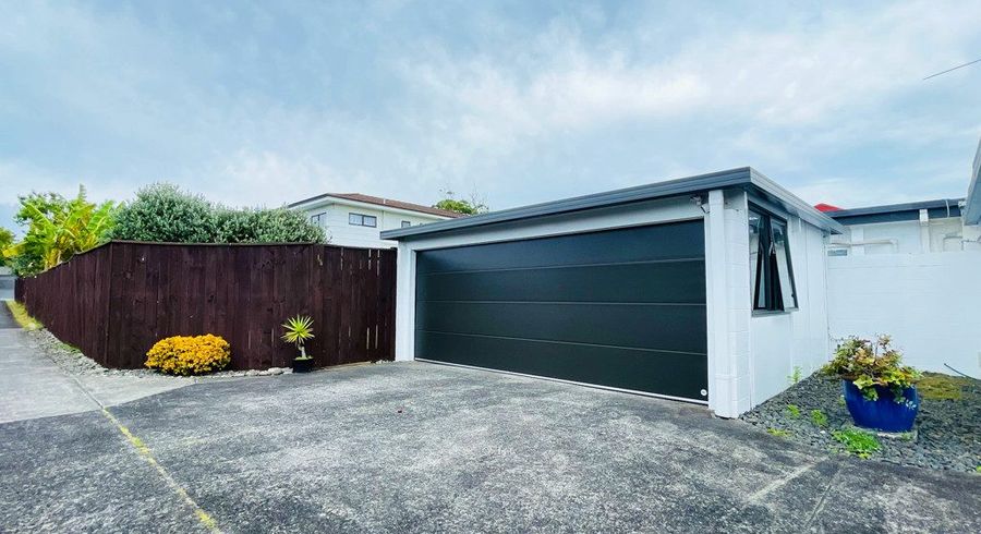  at 1/6 Vivian Wilson Drive, Eastern Beach, Auckland