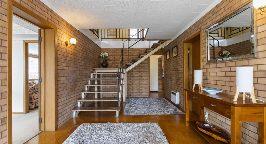  at 25 Alverston Street, Waterview, Auckland