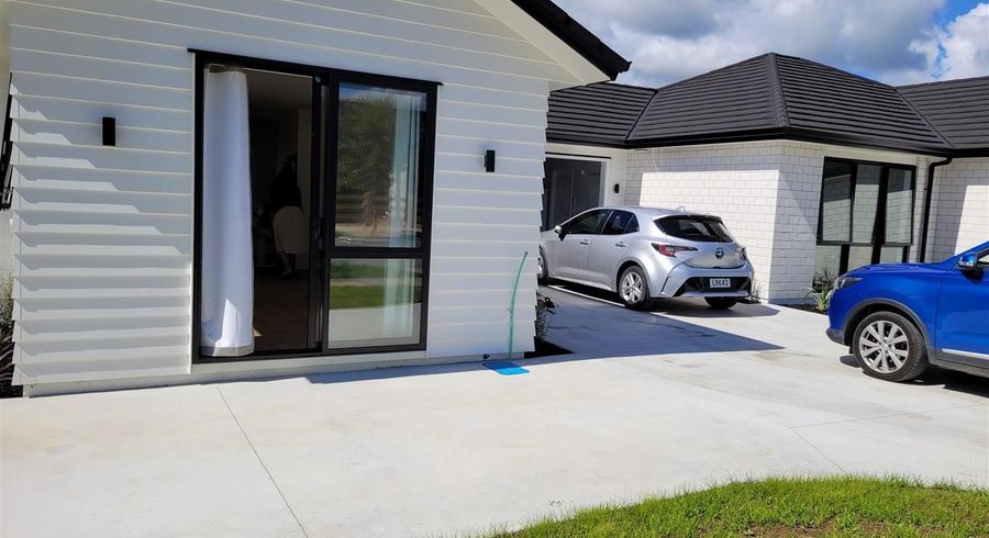  at 1 Munro Oak Lane, Papakura