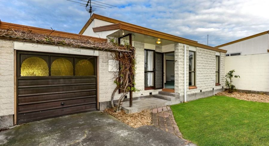  at 2/22 Mountfort Street, Spreydon, Christchurch