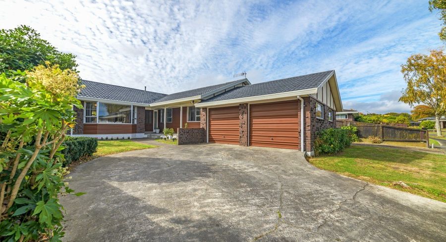  at 17 Caulfield Place, Awapuni, Palmerston North, Manawatu / Whanganui