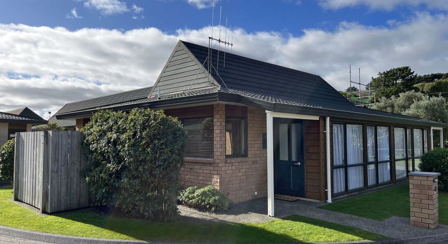 at 42/42 Main Road, Tawa, Wellington, Wellington