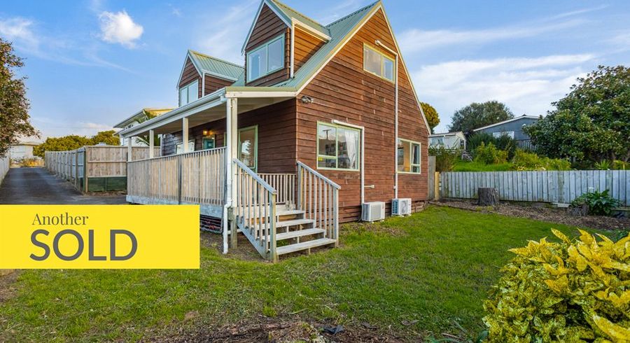  at 1/6 Beverly Place, New Lynn, Auckland
