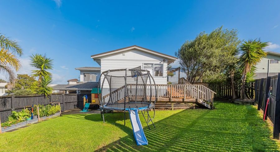  at 2/26 Midgley Road, West Harbour, Waitakere City, Auckland