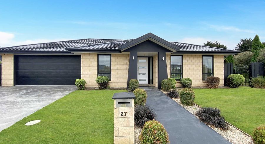  at 27 Euphrasie Drive, Aidanfield, Christchurch