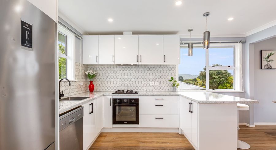  at 100 Castor Crescent, Cannons Creek, Porirua, Wellington