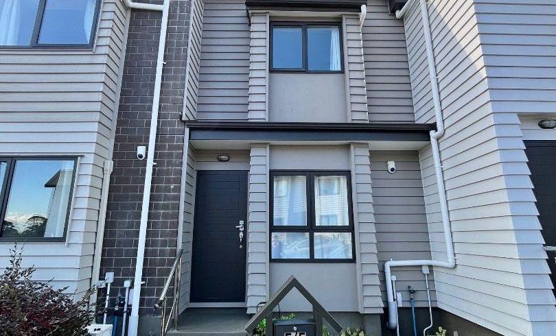  at 5/5 Wallson Crescent, Wiri, Manukau City, Auckland