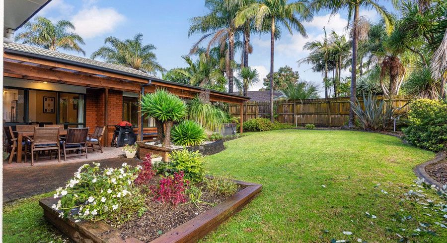  at 72 Lothian Brae, Wattle Downs, Auckland