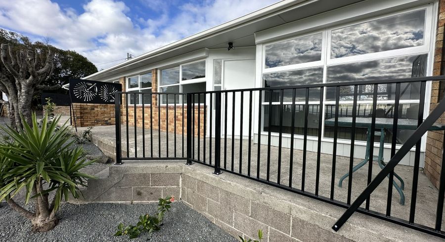  at 2/84A Royal View Road, Te Atatu South, Waitakere City, Auckland