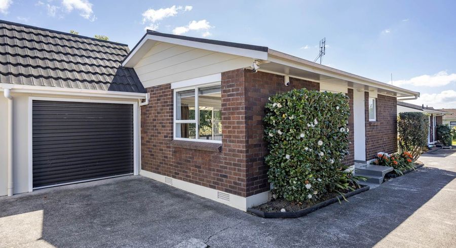  at 2/12 Parker Avenue, New Lynn, Waitakere City, Auckland