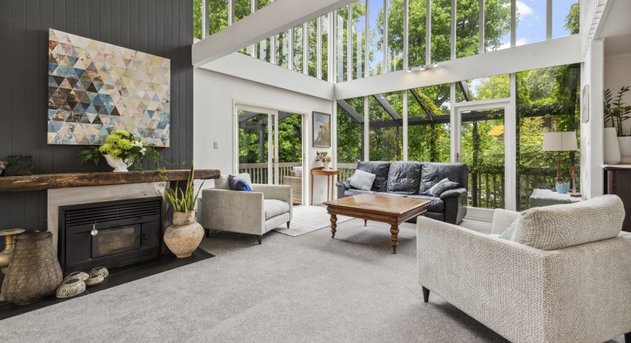  at 16 Colmar Road, Mellons Bay, Auckland