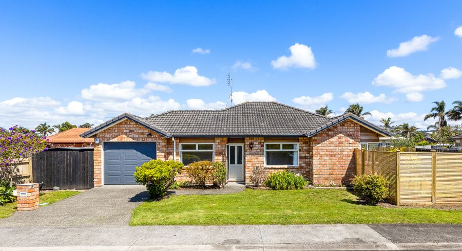  at 11 Francis Skinner Place, Orewa, Orewa