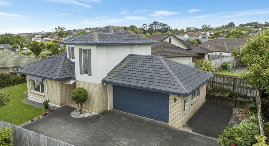  at 6 Moycullien Lane, East Tamaki Heights, Auckland