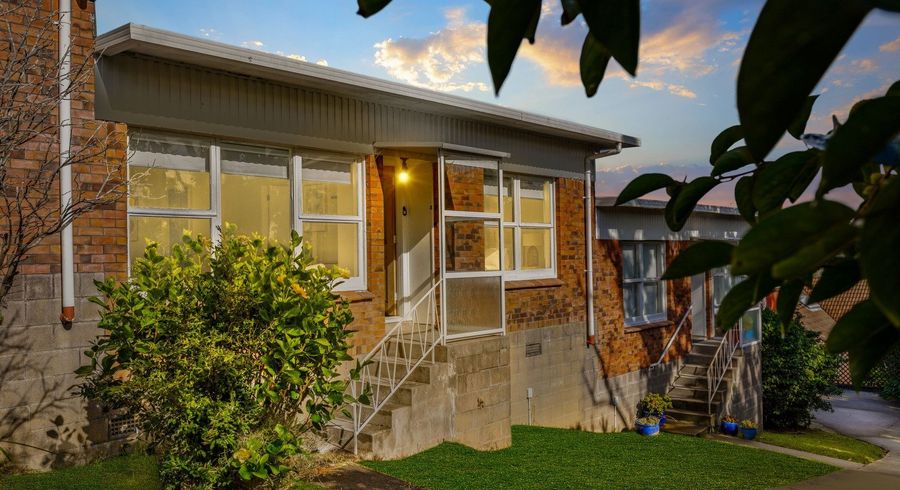  at 3/7 Newhaven Terrace, Mairangi Bay, North Shore City, Auckland