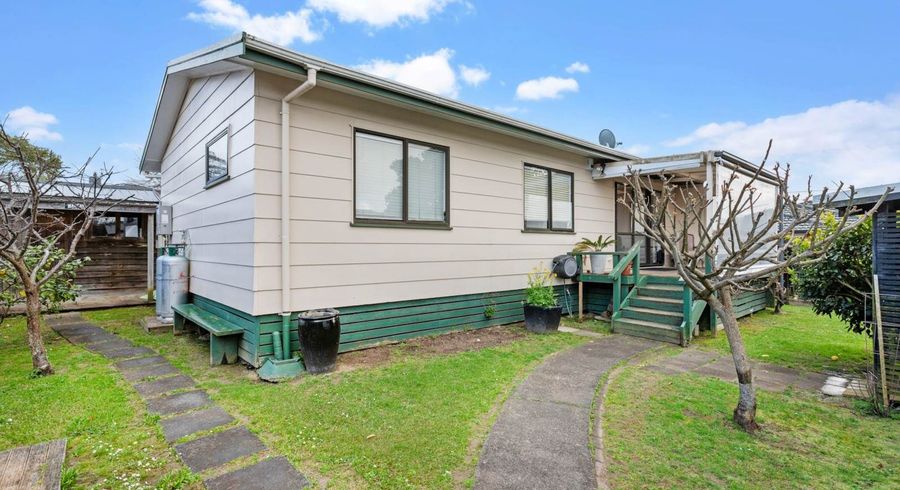  at 3A Boler Place, New Lynn, Waitakere City, Auckland