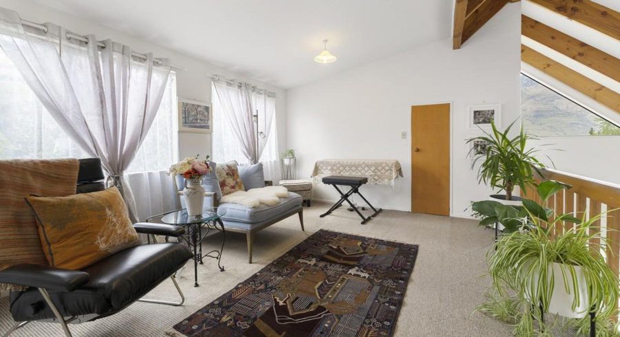  at 25C Williams Street, Sunshine Bay, Queenstown
