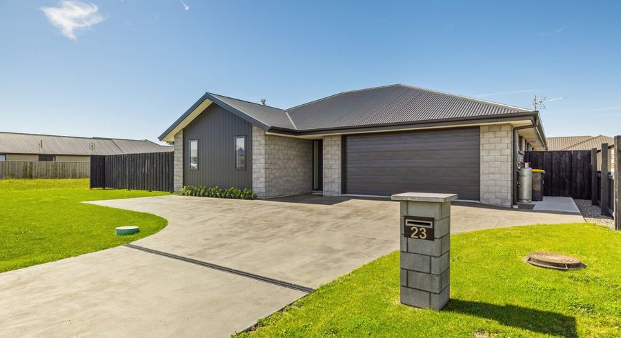  at 23 Greig Crescent, Amberley, Amberley