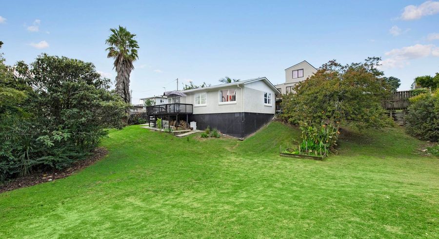  at 12 Copley Street, New Lynn, Auckland