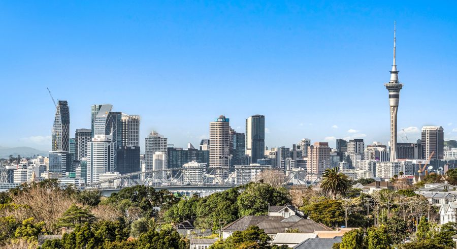  at 10/241 Hinemoa Street, Birkenhead, Auckland