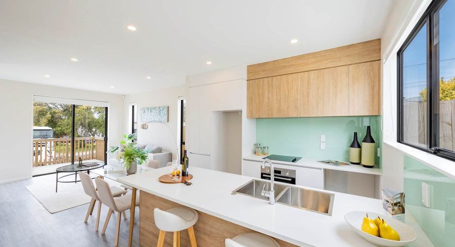  at 1/36 Tiroroa Avenue, Te Atatu South, Waitakere City, Auckland