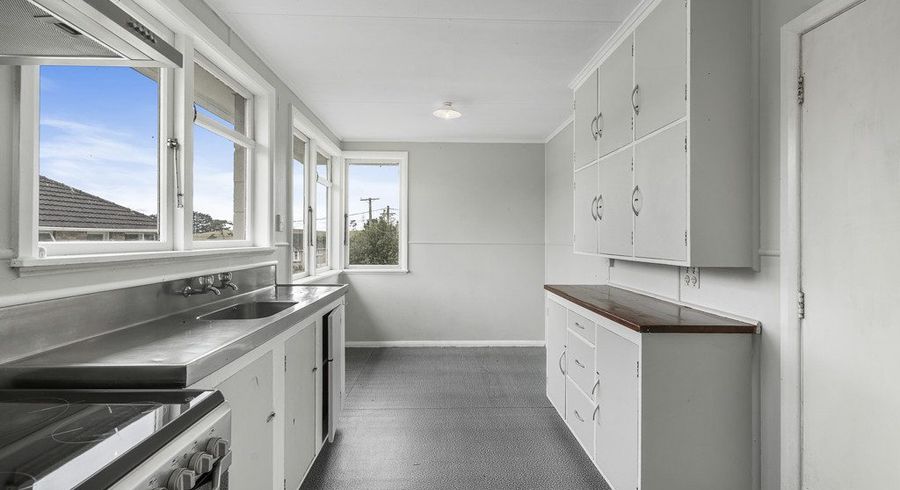  at 27 Kohekohe Street, MEREMERE, MERCER