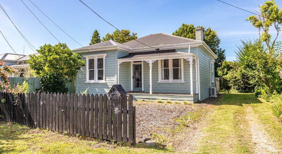  at 8 Field Street, Aramoho, Whanganui, Manawatu / Whanganui