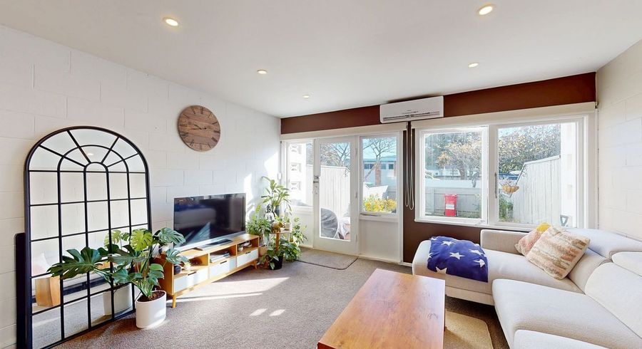  at 2/6 Keys Street, Elderslea, Upper Hutt, Wellington
