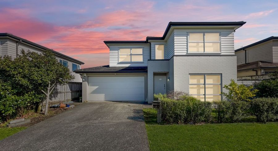  at 3 Lorenzo Way, Flat Bush, Manukau City, Auckland