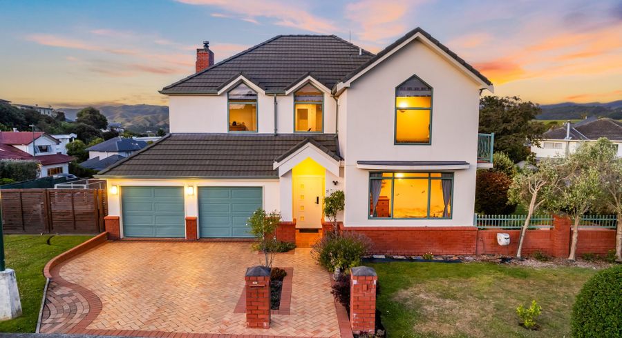  at 1 Voyager Way, Whitby, Porirua