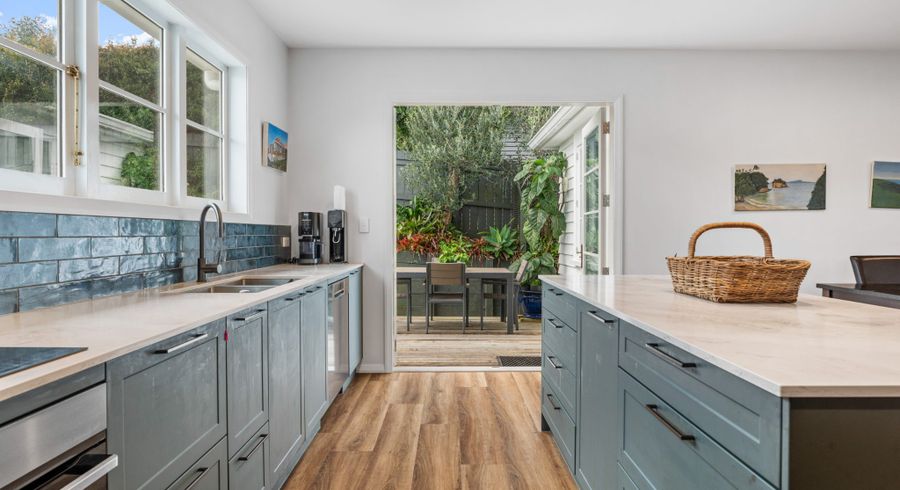 at 14 Bonnie Brae Road, Meadowbank, Auckland City, Auckland