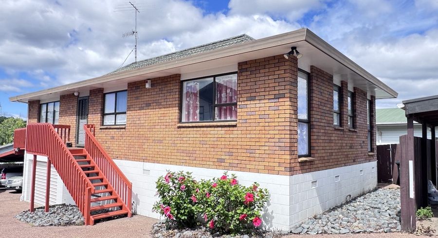  at 2/15 Marshall Liang Ave, Mount Roskill, Auckland City, Auckland