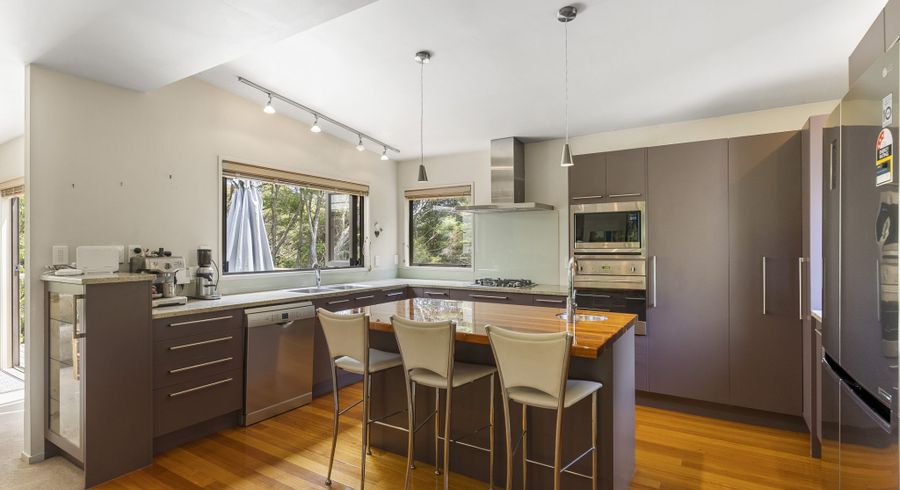  at 36 Inglis Street, Birkenhead, Auckland