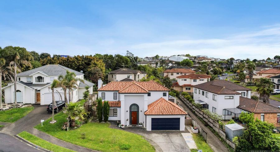  at 5 Errigal Close, Pinehill, Auckland
