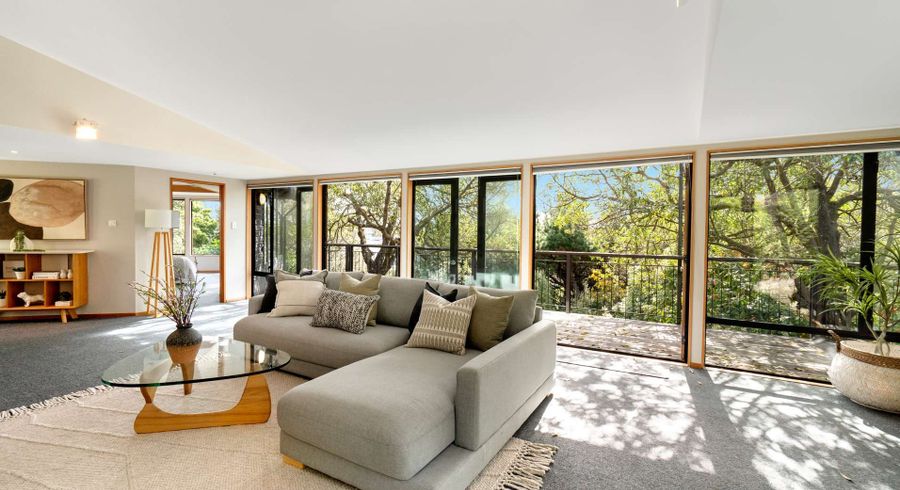 at 887 Cashmere Road, Halswell, Christchurch City, Canterbury