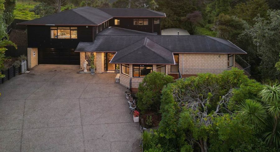  at 3 Oakford Park Crescent, Greenhithe, North Shore City, Auckland