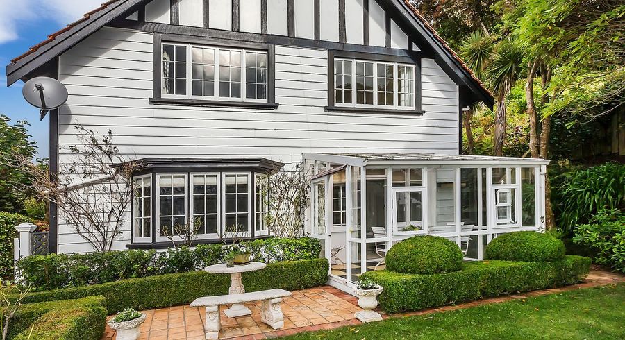  at 2 Cluny Avenue, Kelburn, Wellington