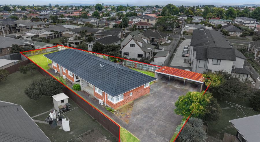  at 10 Holden Place, Manukau, Manukau City, Auckland