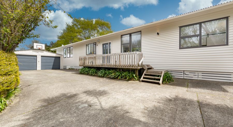  at 2 Avian Road, Blue Mountains, Upper Hutt