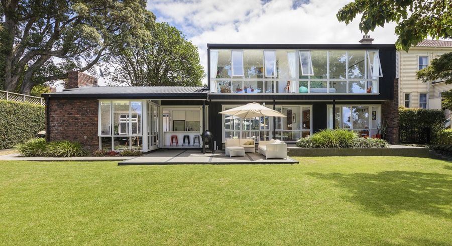  at 42 Mountain Road, Epsom, Auckland