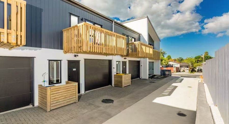  at 3/13 Normandy Place, Henderson, Waitakere City, Auckland