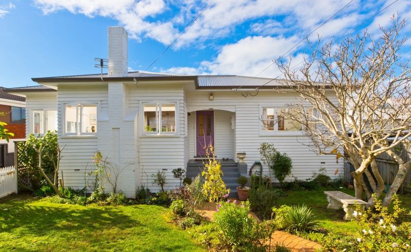  at 1/39 Walford Road, Point Chevalier, Auckland
