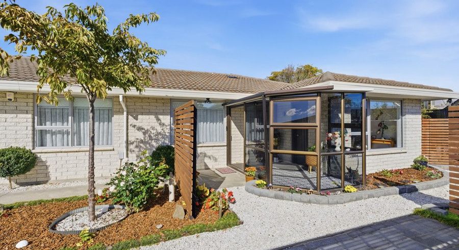  at 2/77 Frankleigh Street, Somerfield, Christchurch City, Canterbury