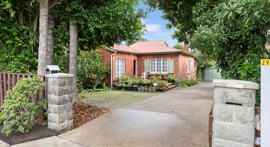  at 293 Massey Road, Mangere East, Auckland